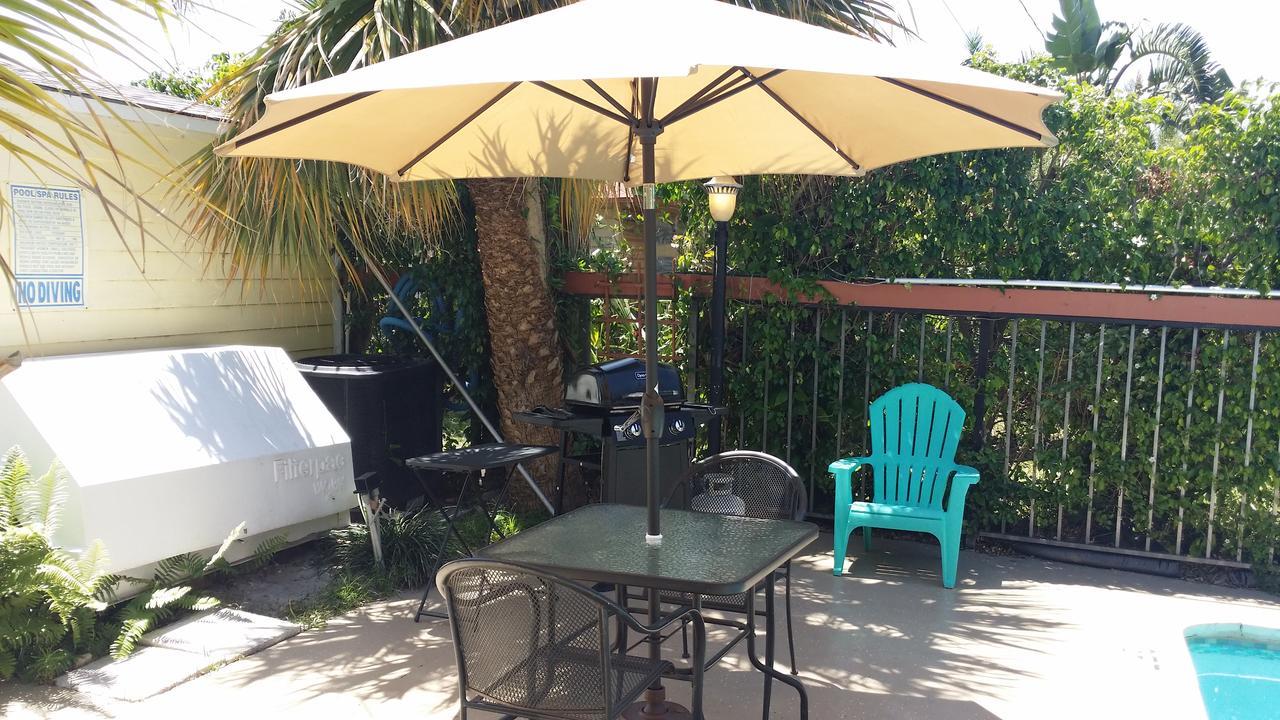Lake Side Lodge Lake Worth Beach Exterior photo